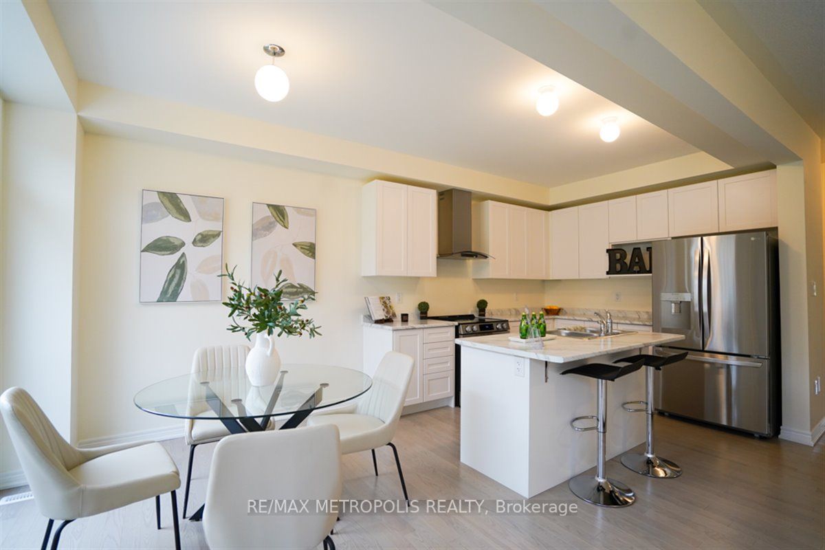 20 Littlewood Dr