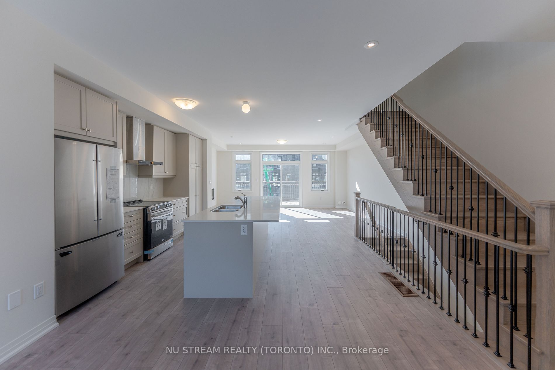2728 Peter Matthews Drive