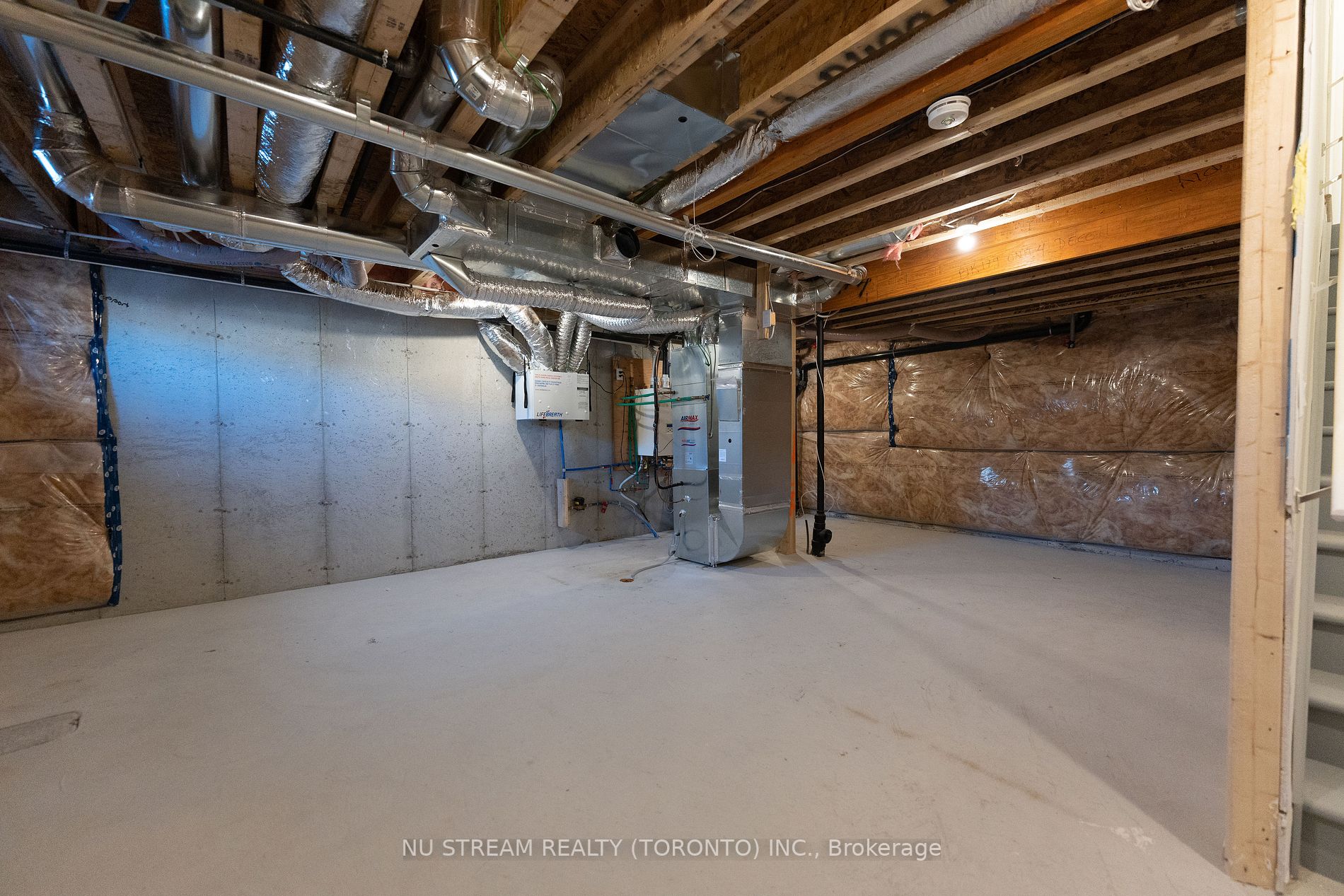 2728 Peter Matthews Drive