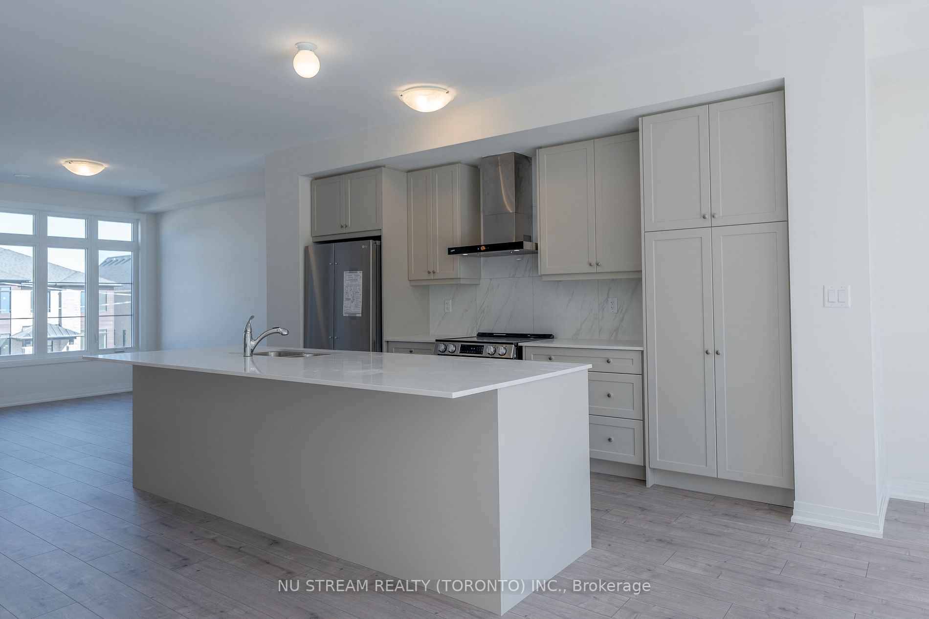 2728 Peter Matthews Drive