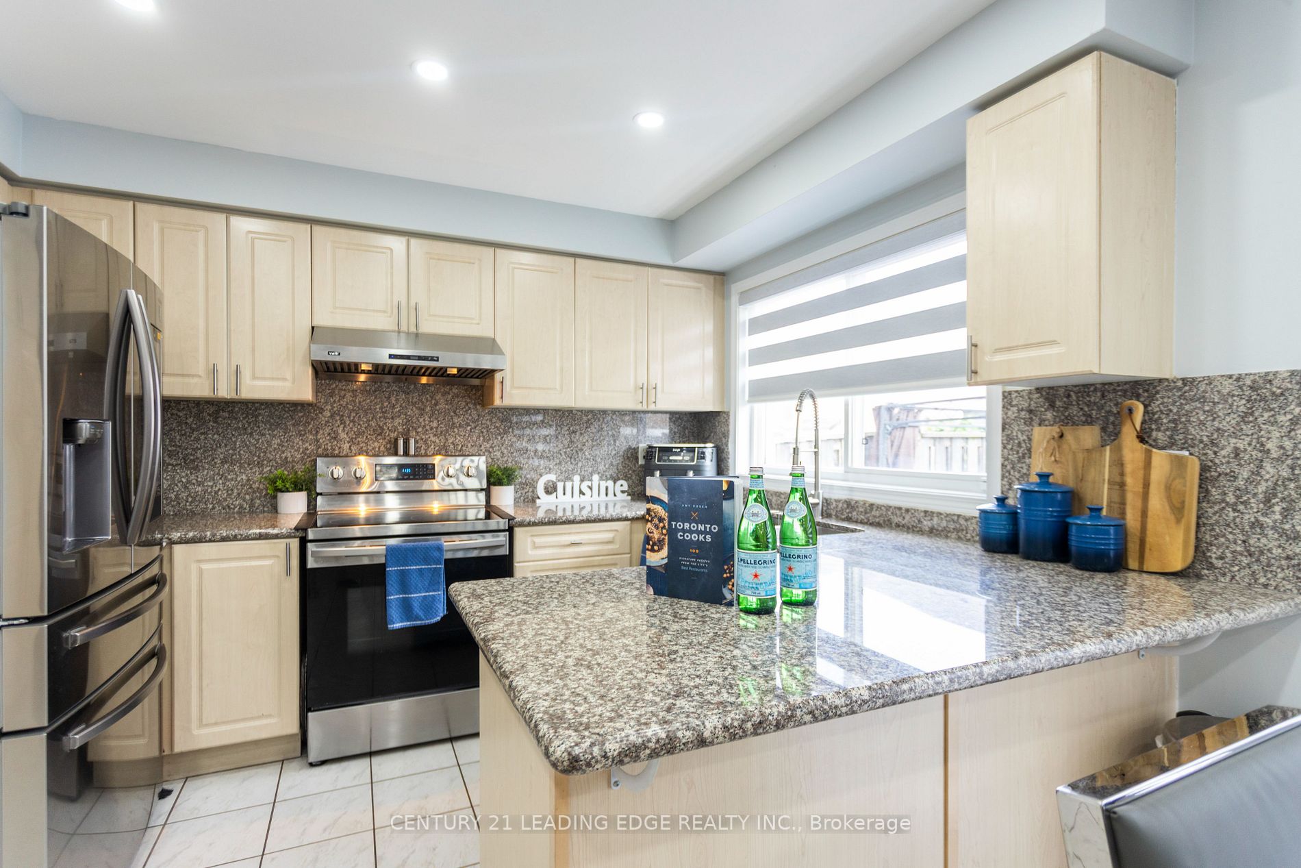 38 Bobolink Ave
