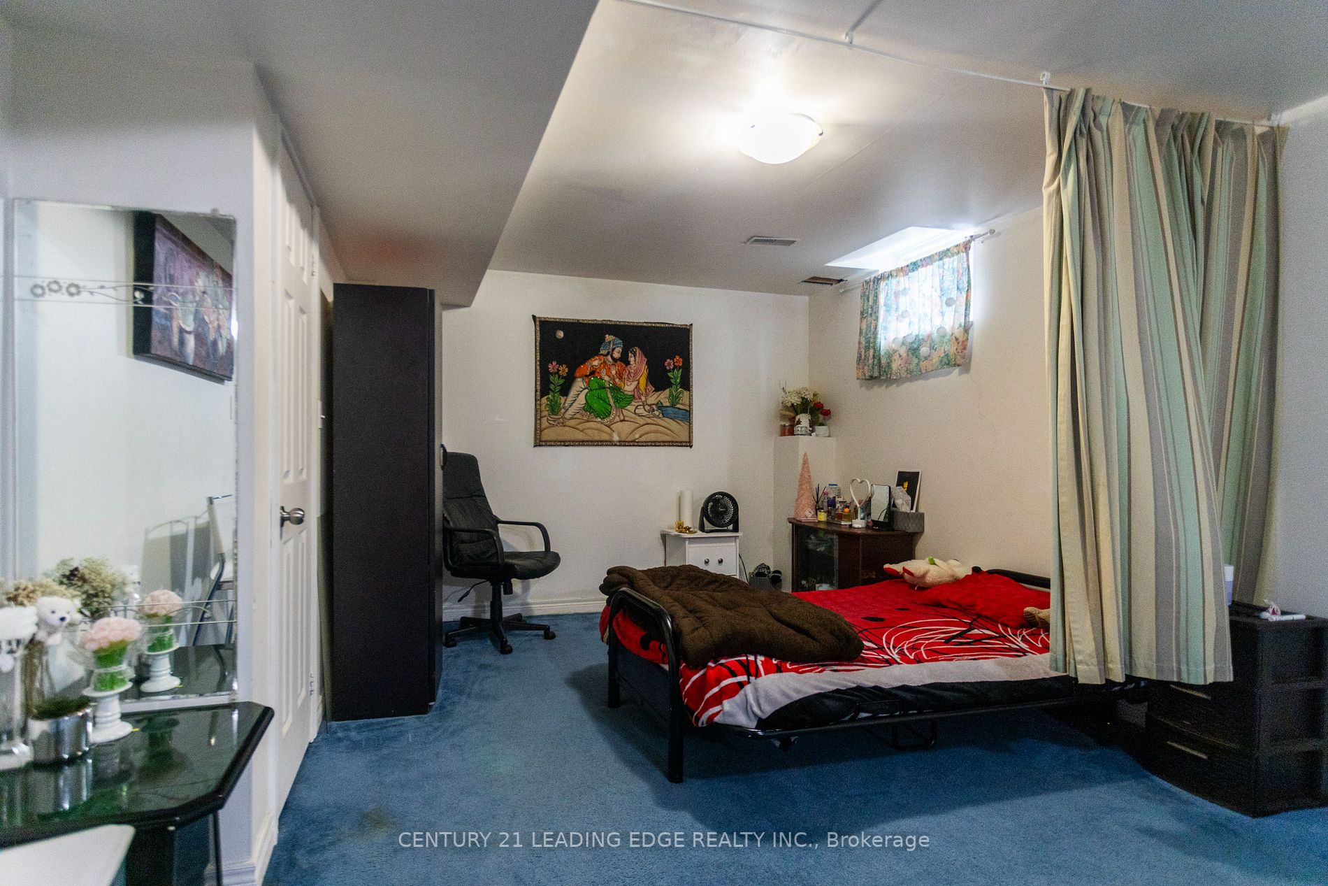 38 Bobolink Ave