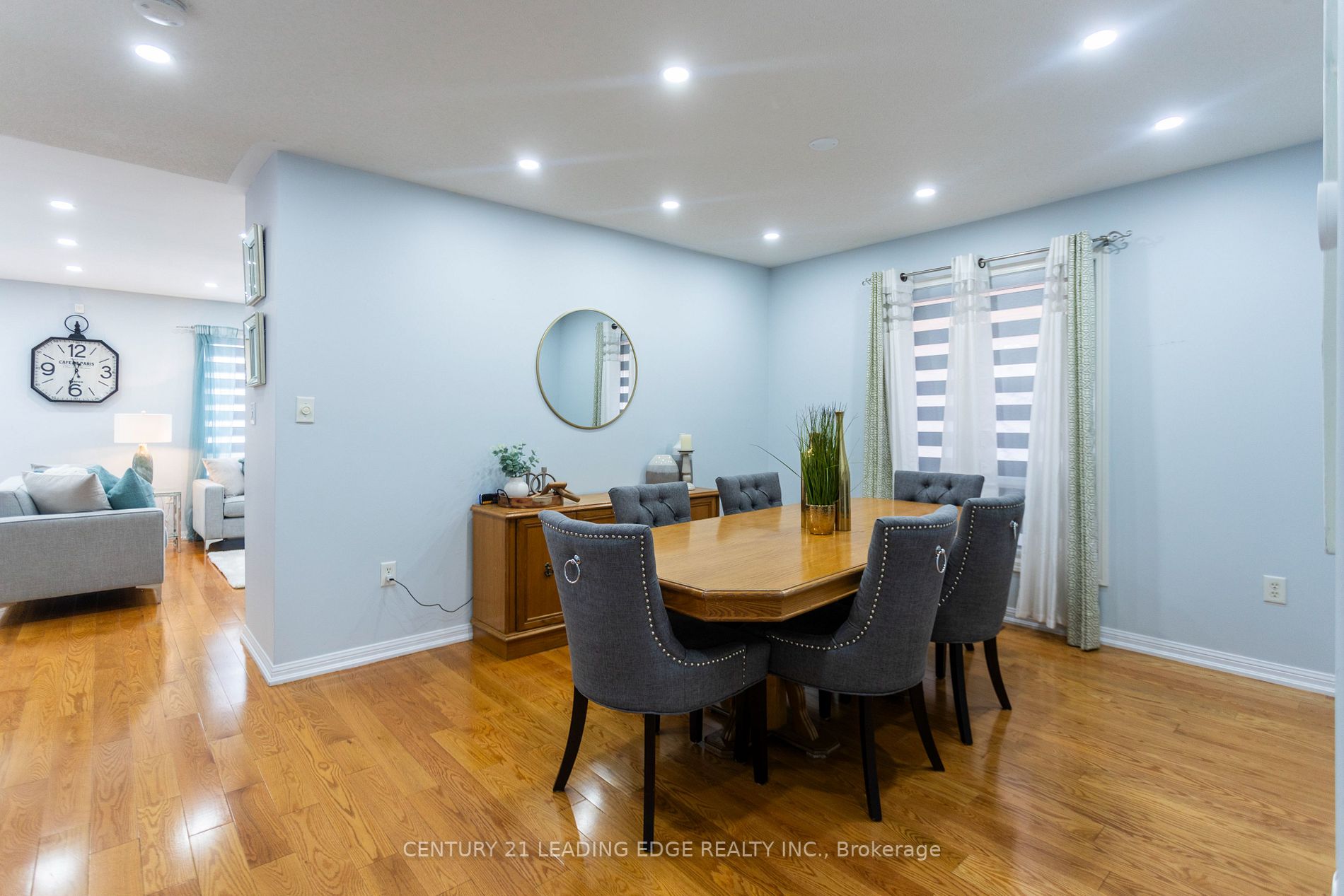 38 Bobolink Ave