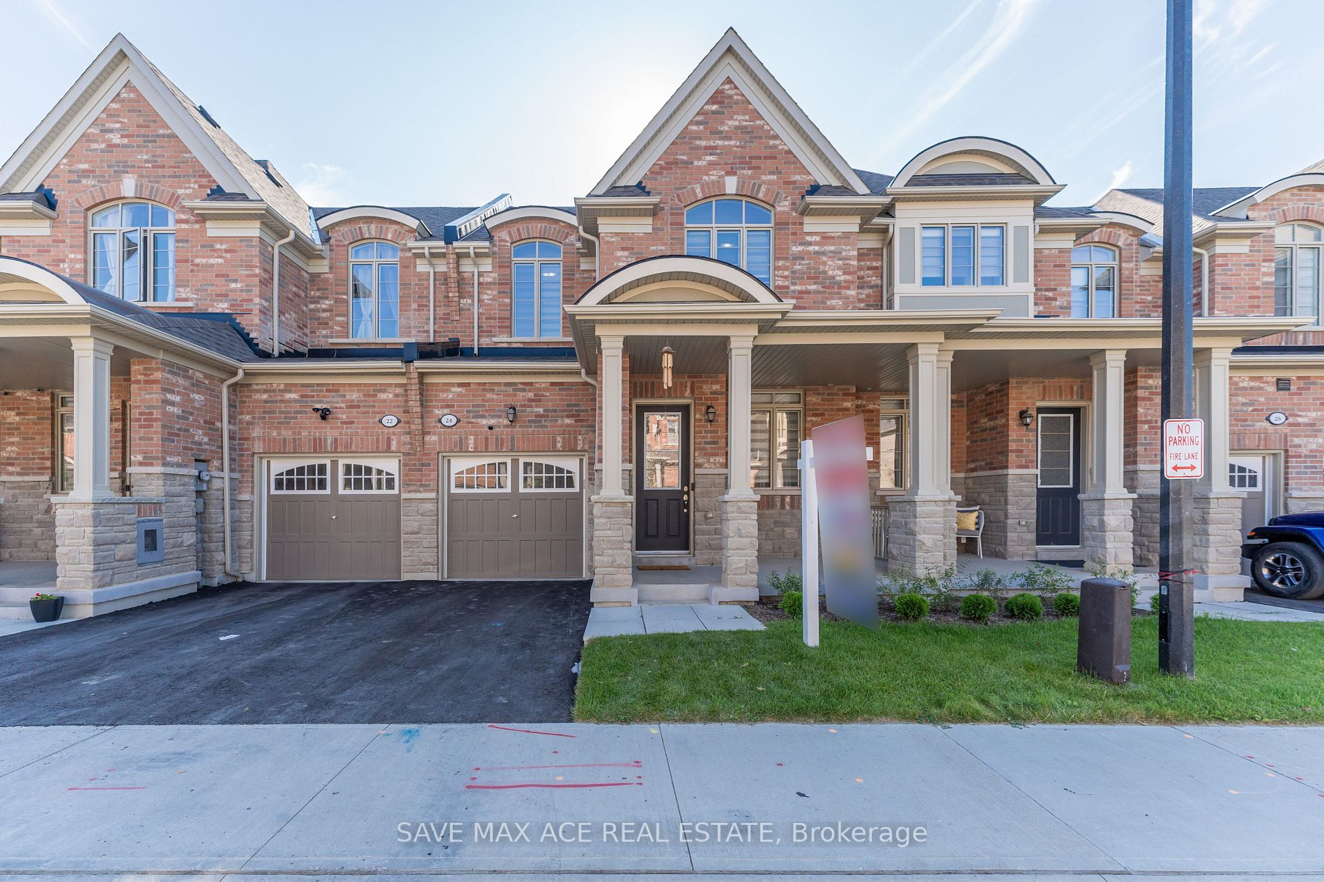 24 Hickling Lane