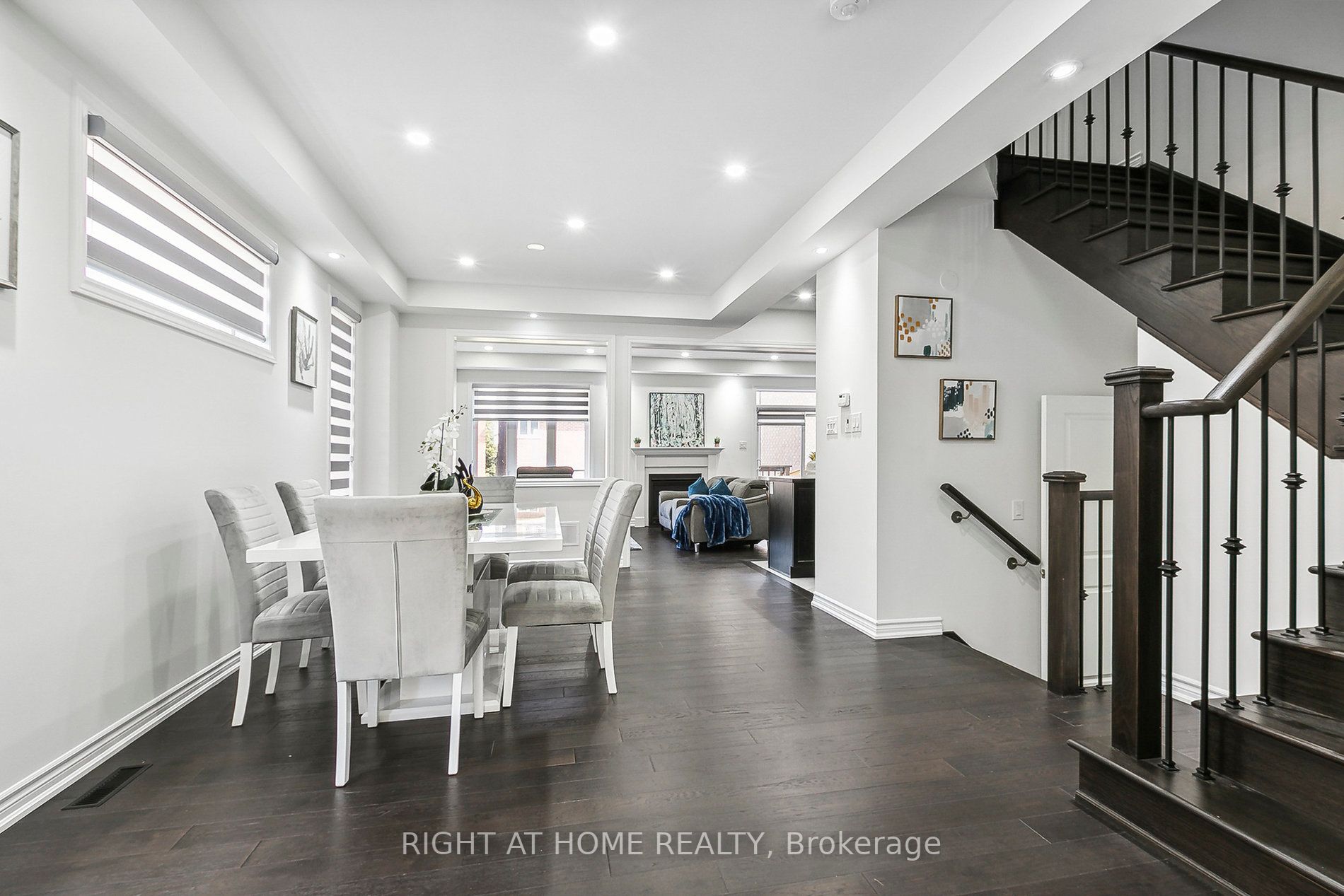 2111 Castle Hill Crt