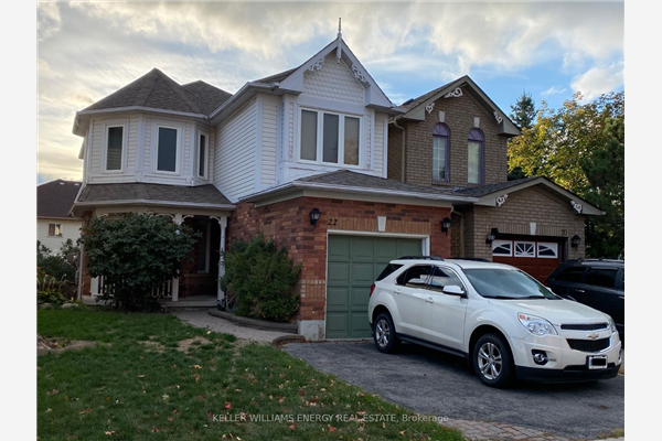 22 Vintage Dr, Whitby