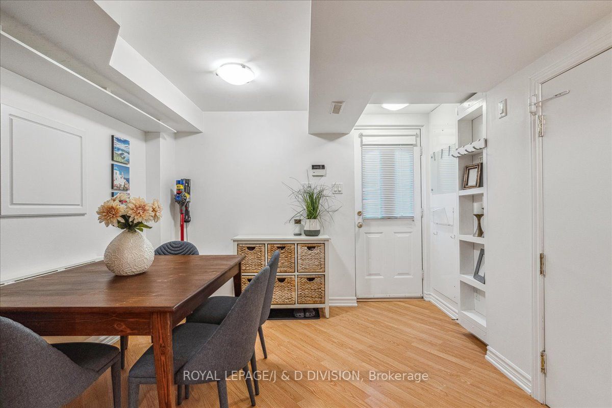 154 Boardwalk Dr