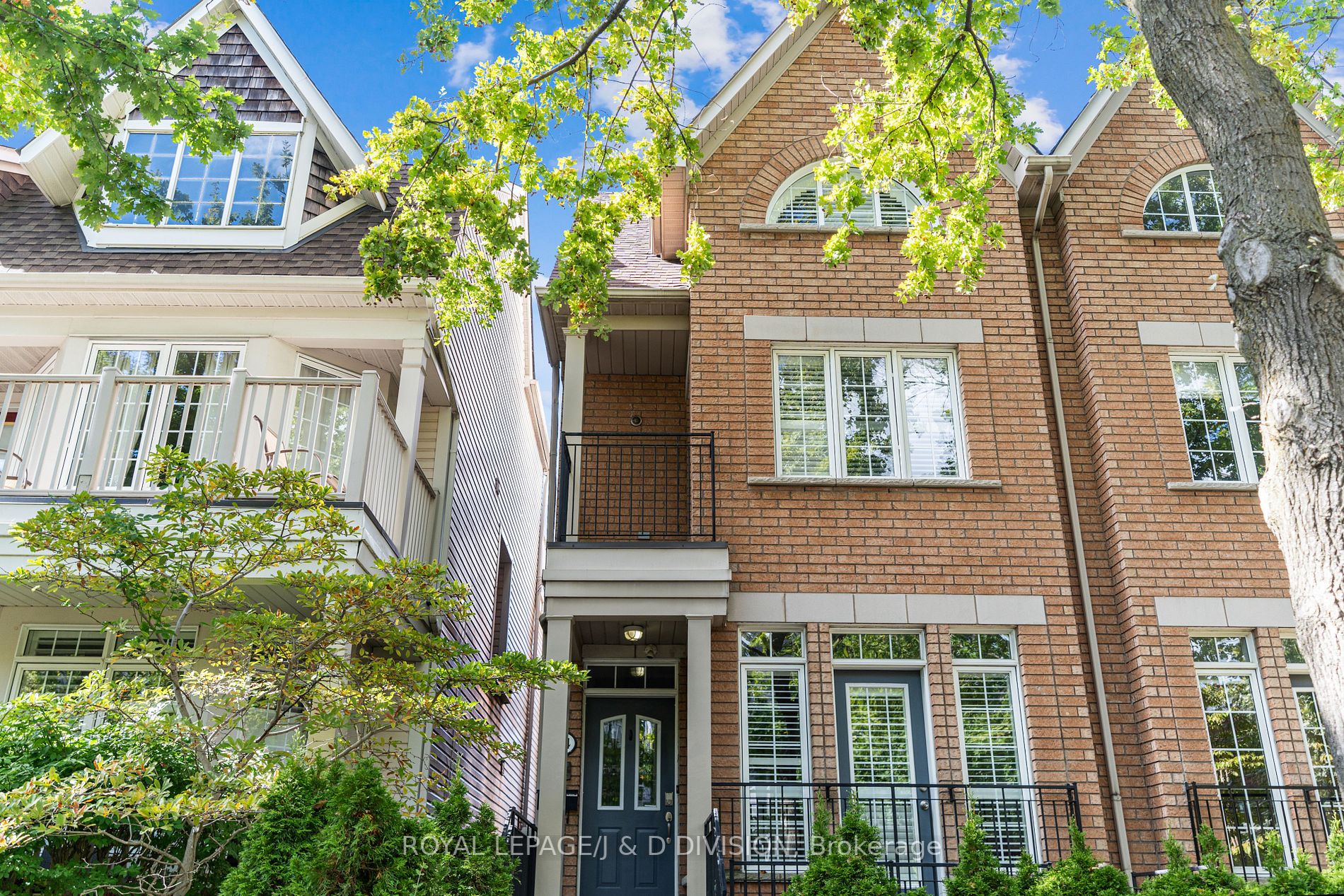 154 Boardwalk Dr