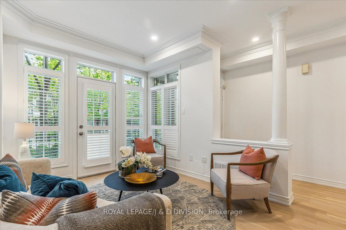 154 Boardwalk Dr