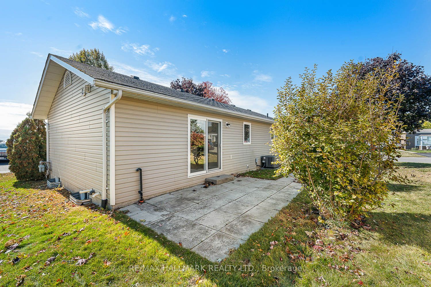 74 The Cove Rd