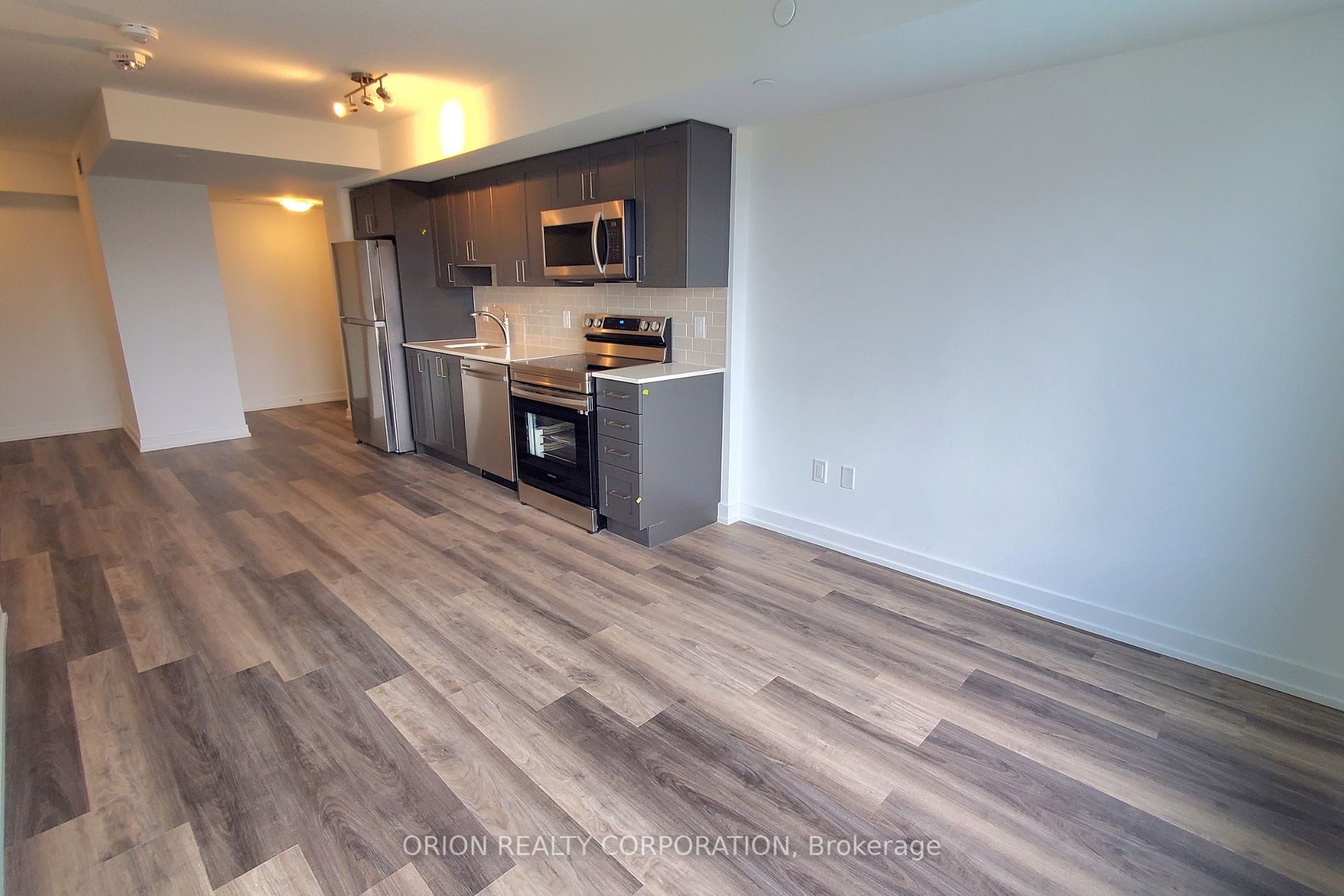 1480 Bayly St, #1015