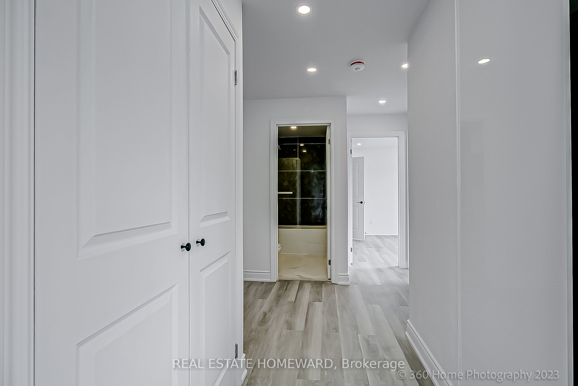 419 Woodbine Ave, #1