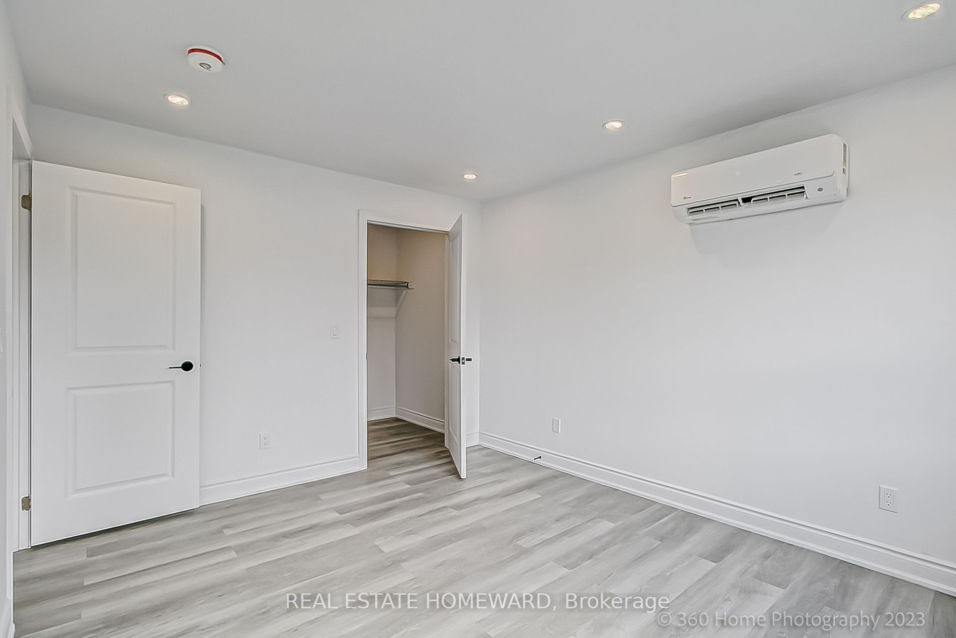 419 Woodbine Ave, #1