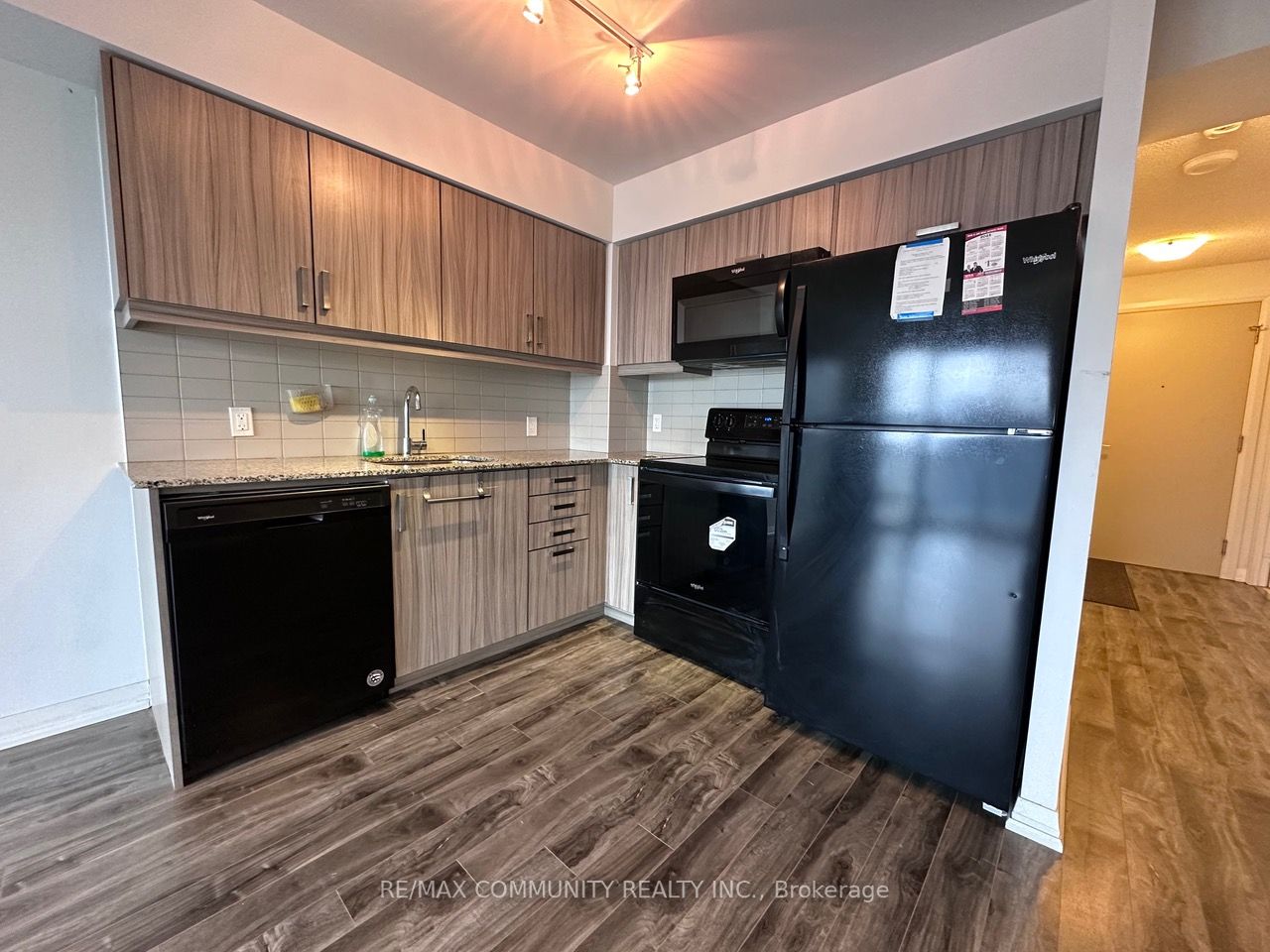 30 Meadowglen Pl, #1908