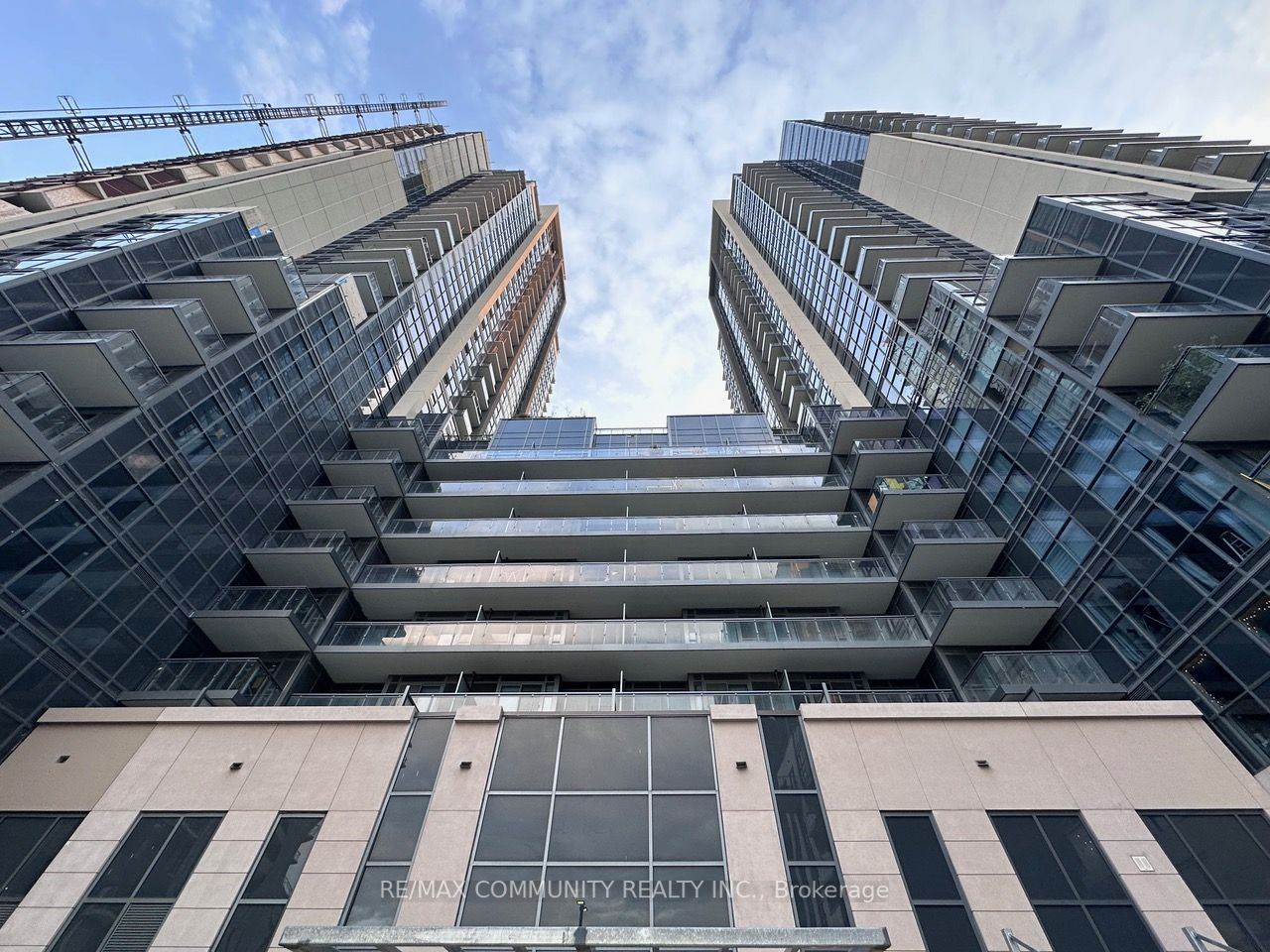 30 Meadowglen Pl, #1908