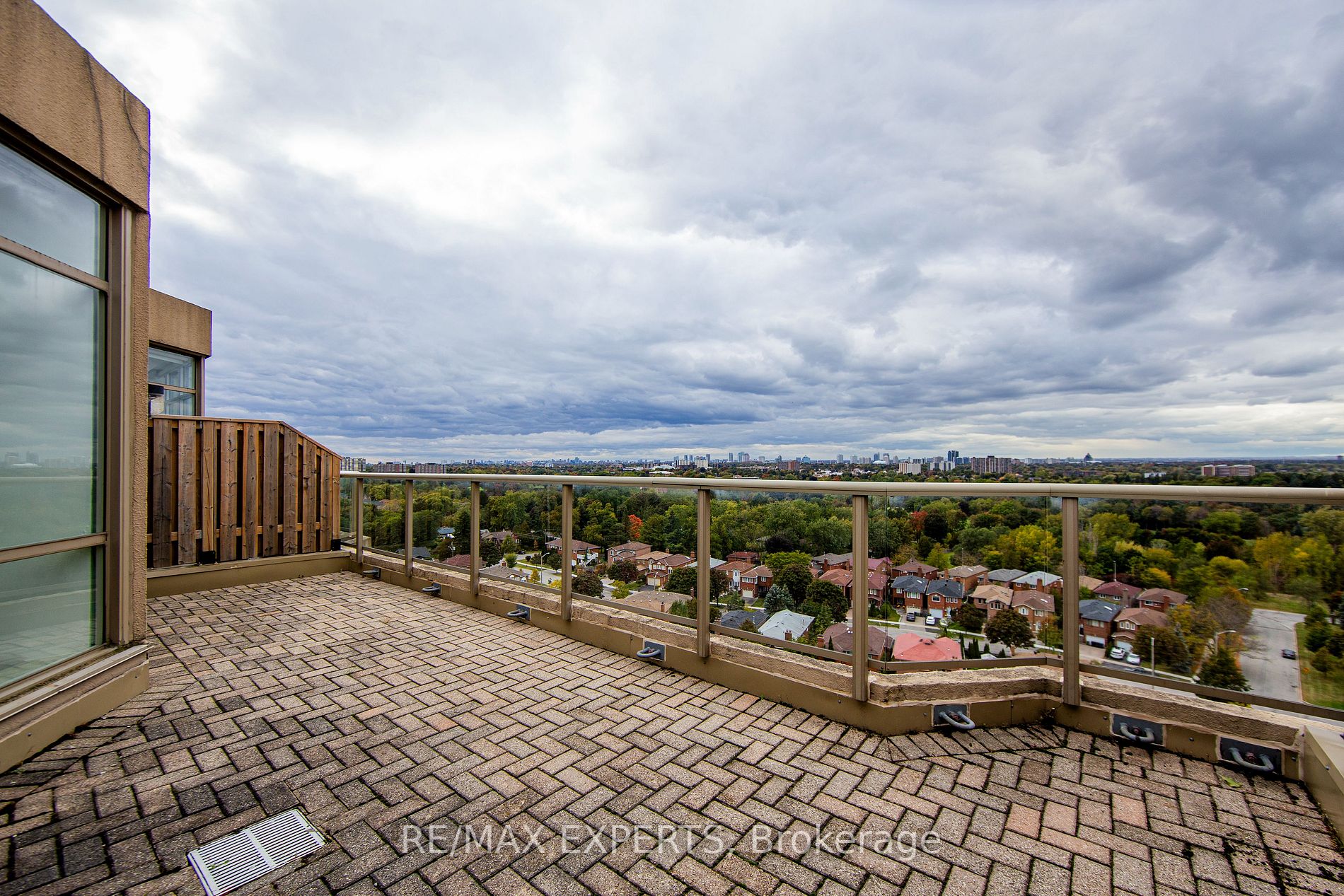 20 Guildwood Pkwy, #Ph 14