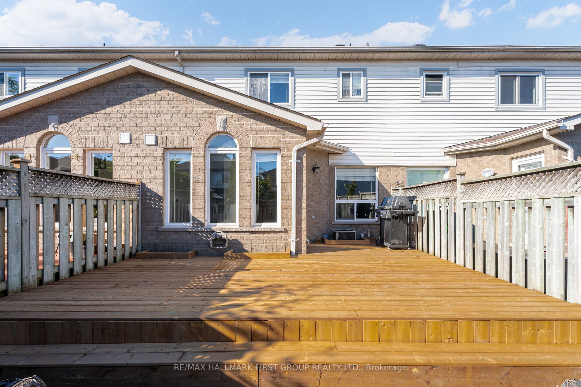 19 Inlet Bay Drive