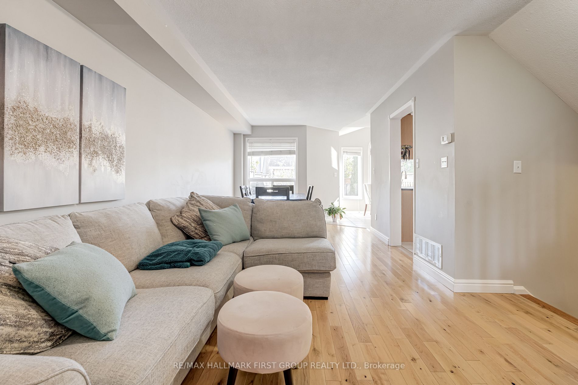 19 Inlet Bay Drive