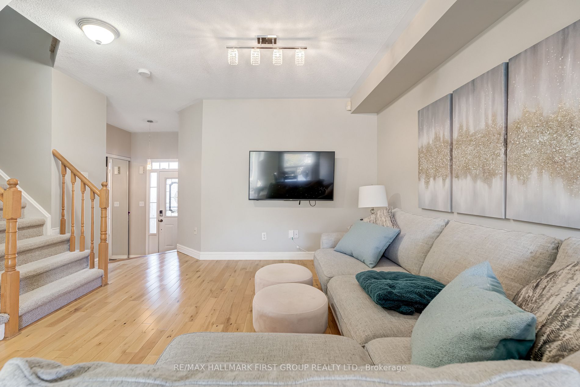 19 Inlet Bay Drive