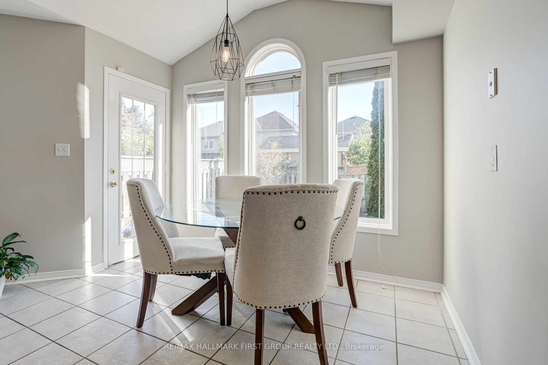 19 Inlet Bay Drive