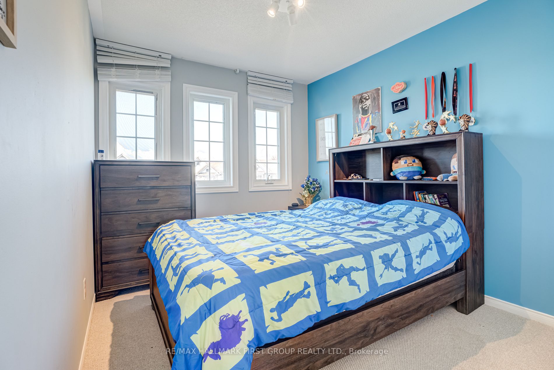19 Inlet Bay Drive