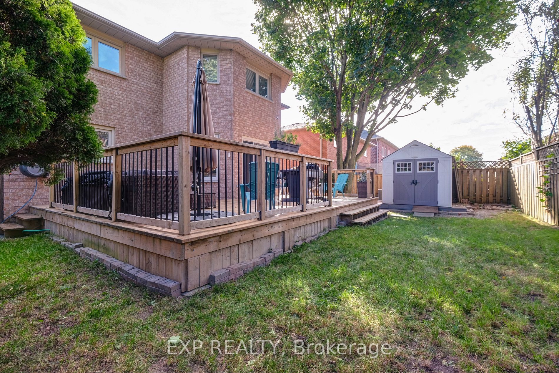 566 Rosebank Rd