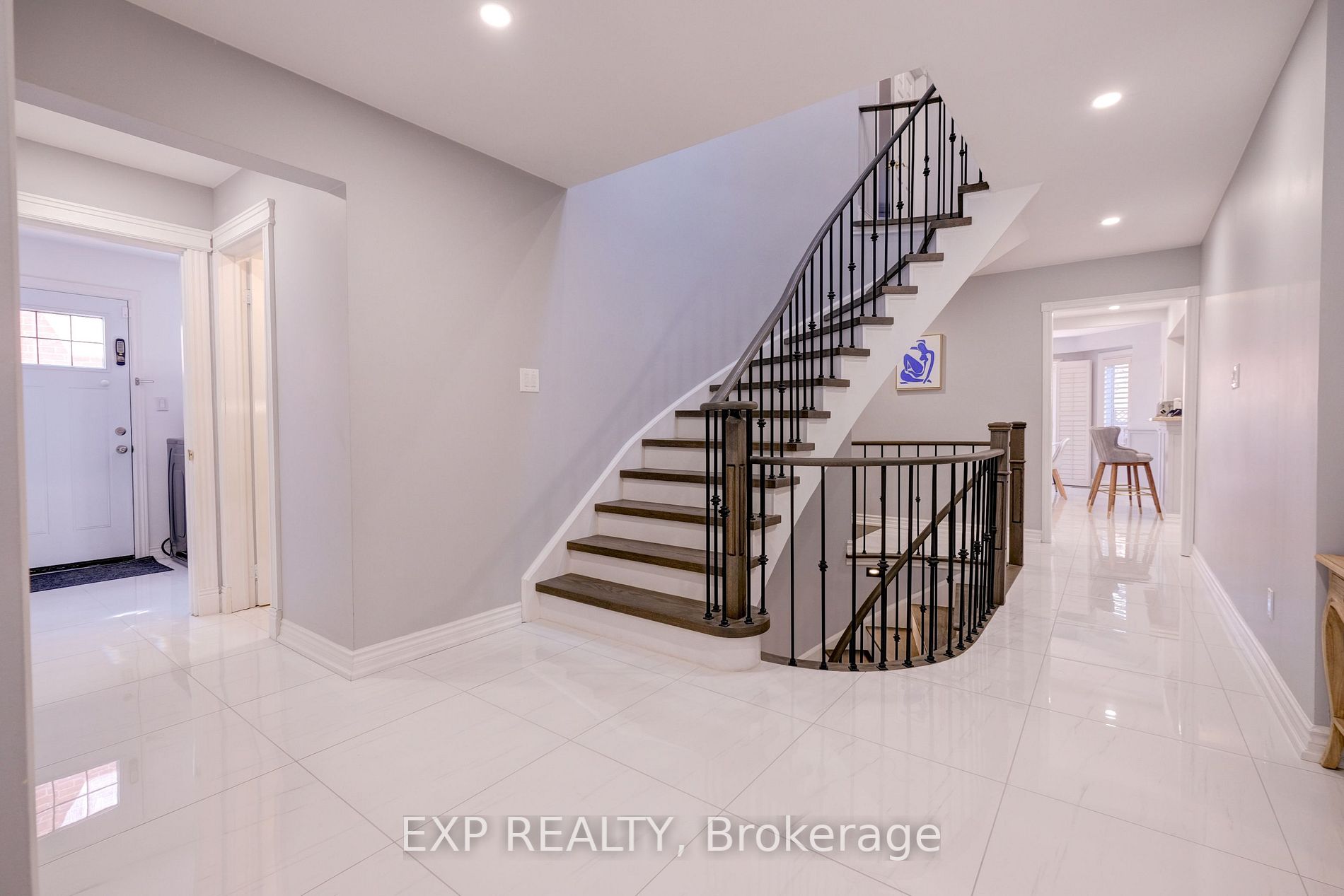 566 Rosebank Rd