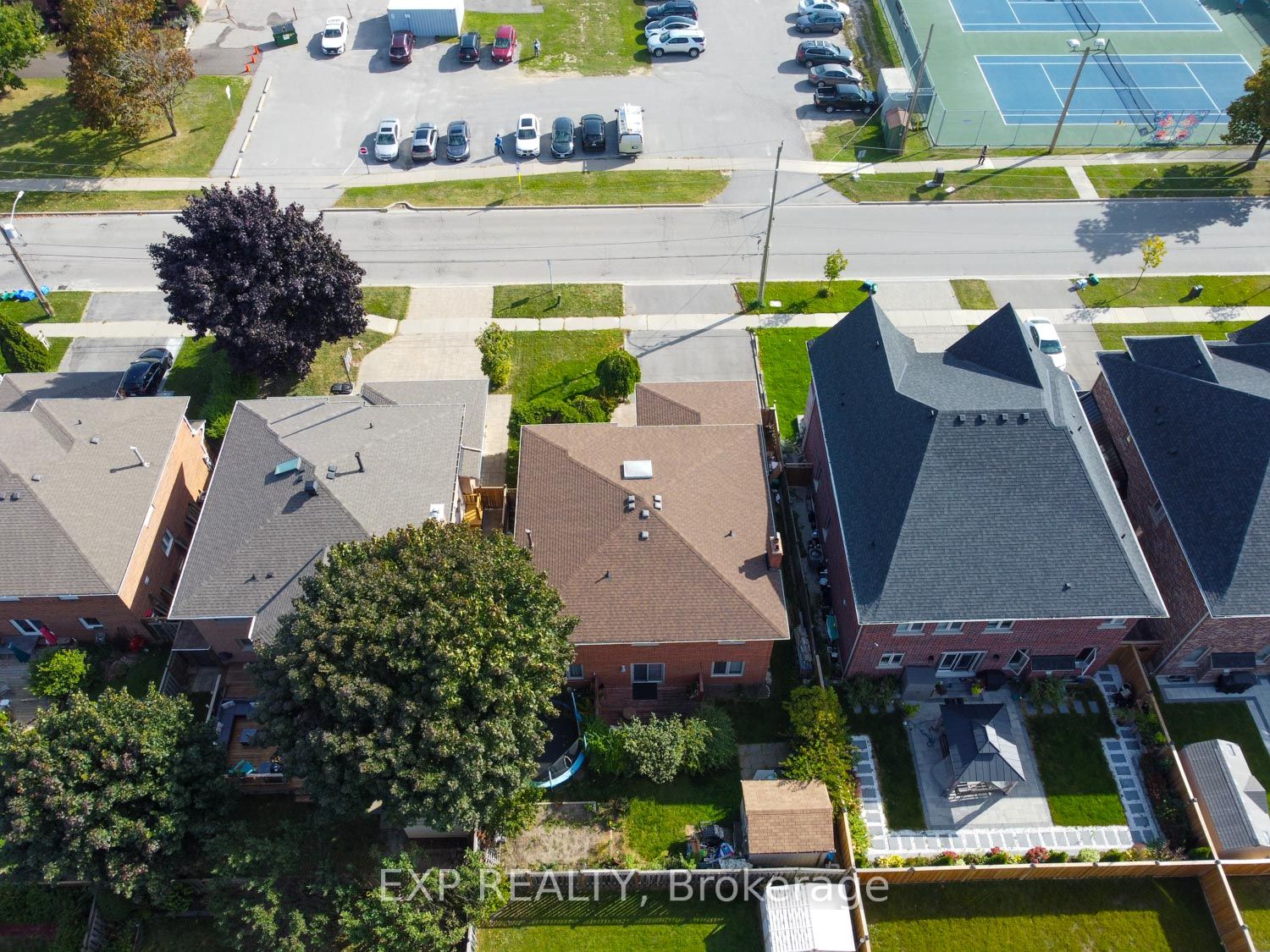 566 Rosebank Rd
