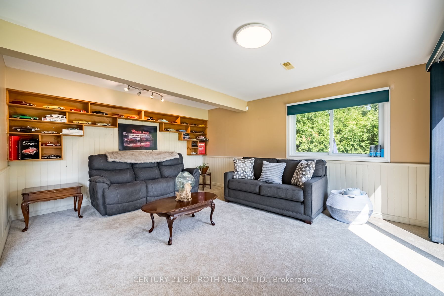 11175 Old Simcoe Rd