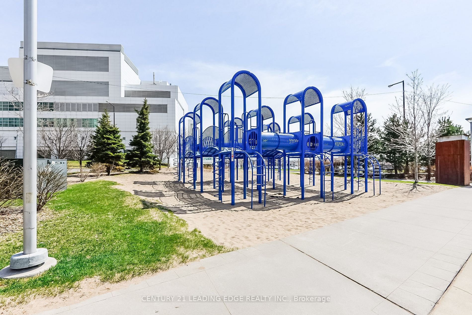38 Lee Centre Dr, #2201