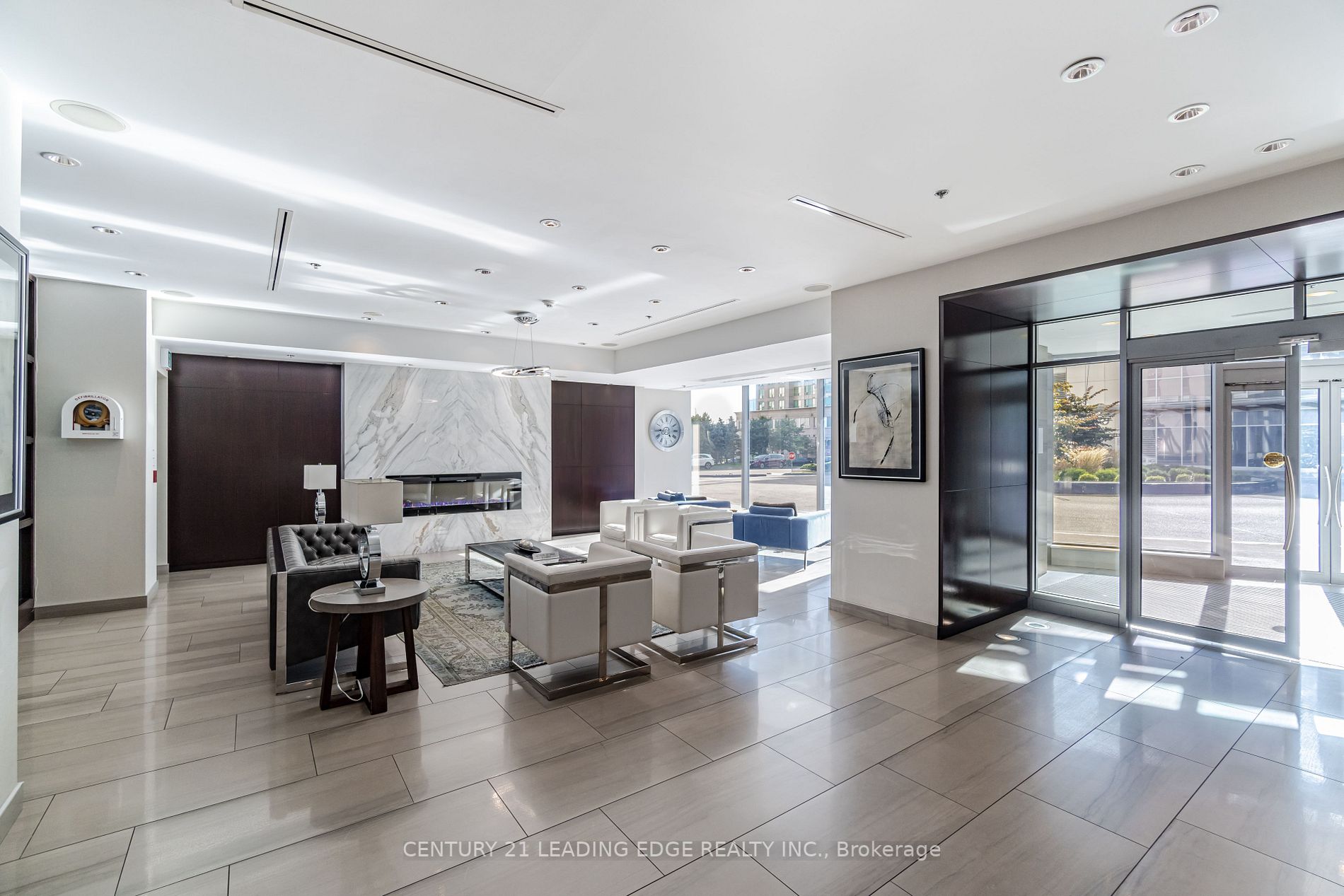 38 Lee Centre Dr, #2201