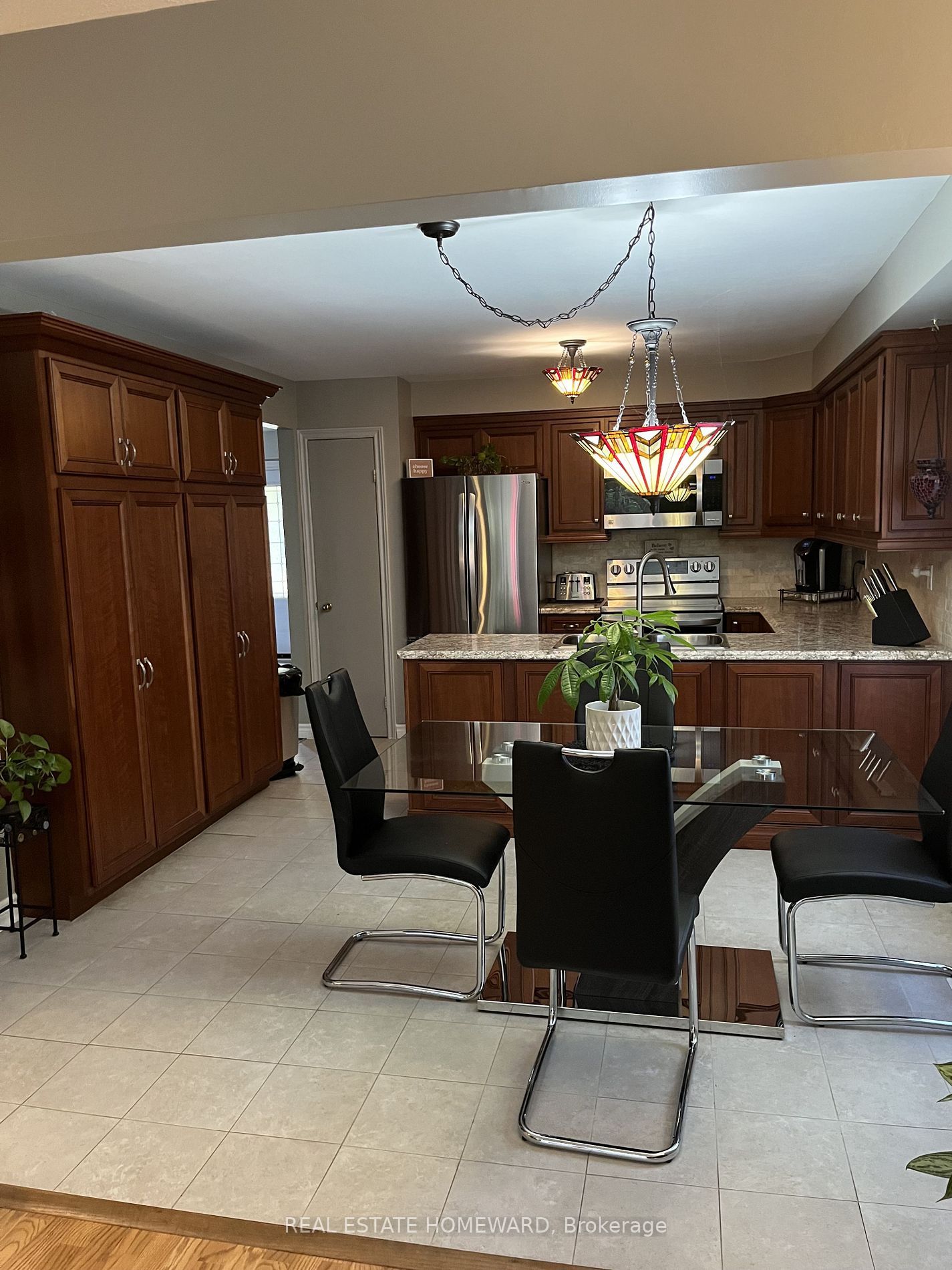 45 Harman Drive E