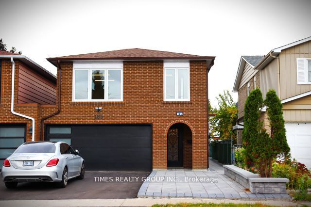 185 Braymore Boulevard