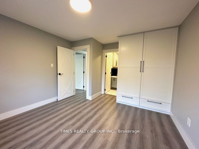185 Braymore Boulevard