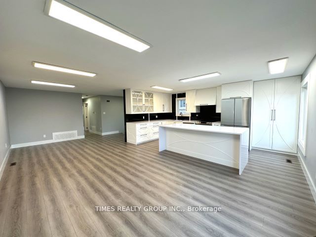 185 Braymore Boulevard