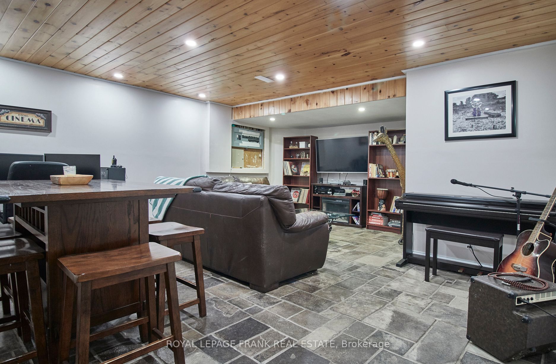 63 Suggitt Dr