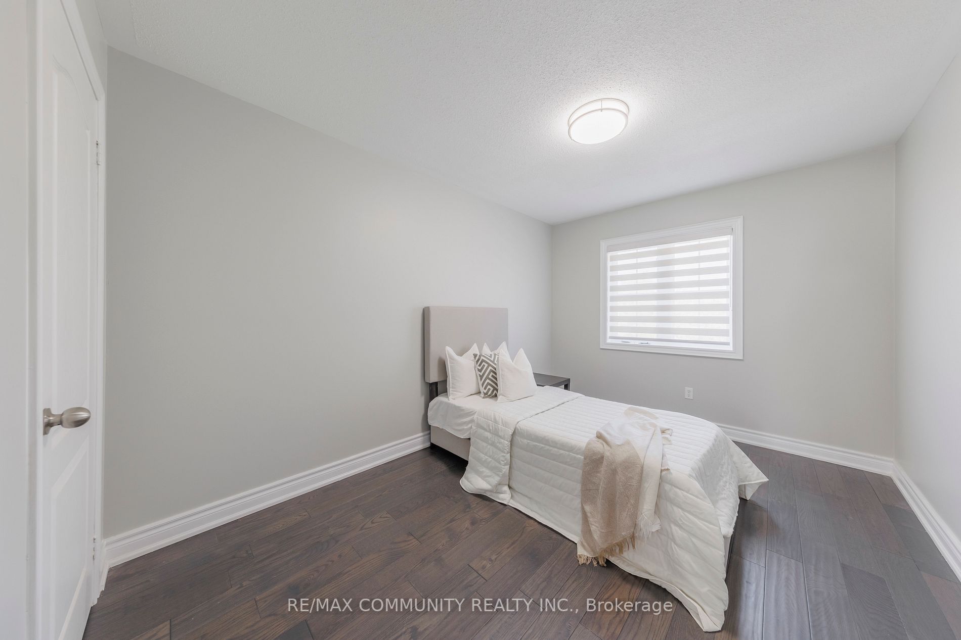 48 Mcnicol Cres