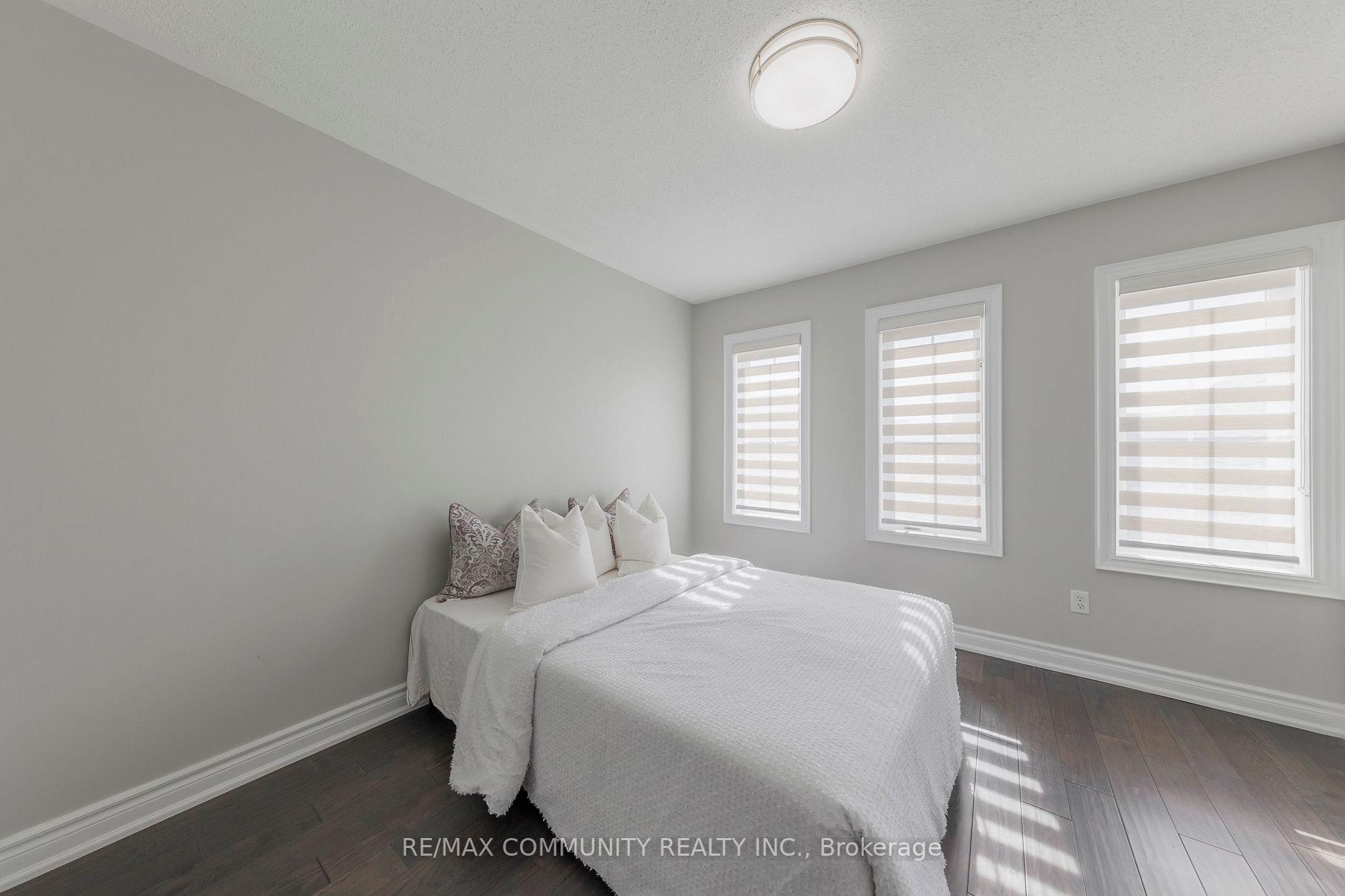 48 Mcnicol Cres