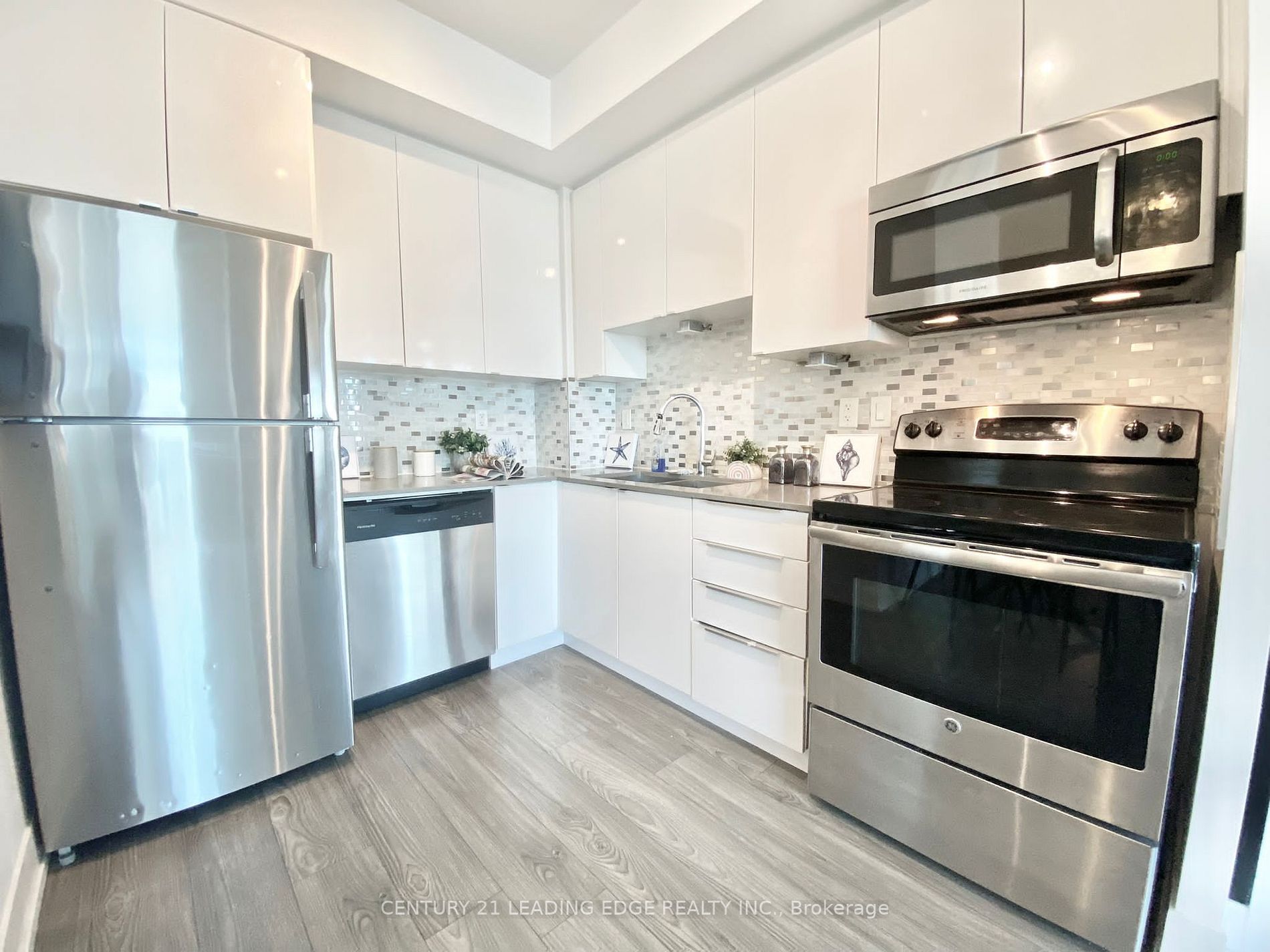 1215 BAYLY Street, #PH2-03