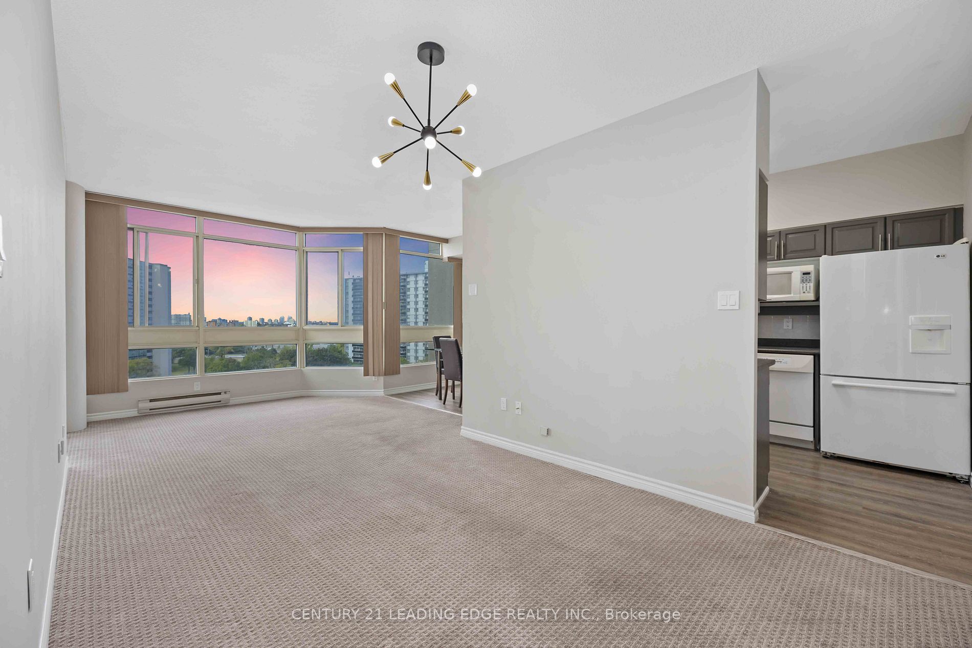 3233 Eglinton Ave E, #1001