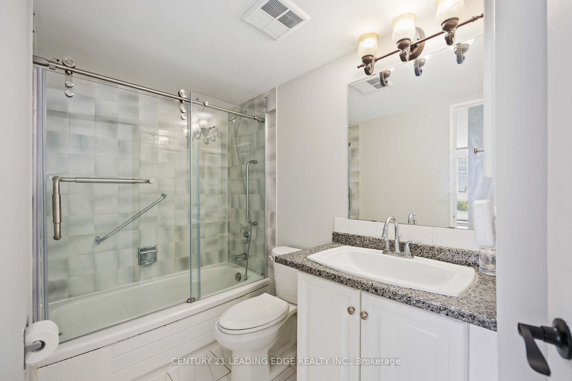 3233 Eglinton Ave E, #1001