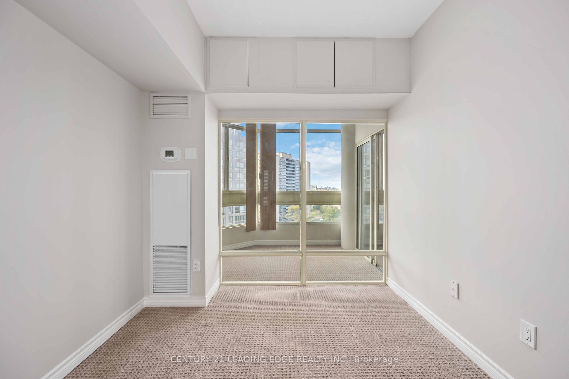 3233 Eglinton Ave E, #1001