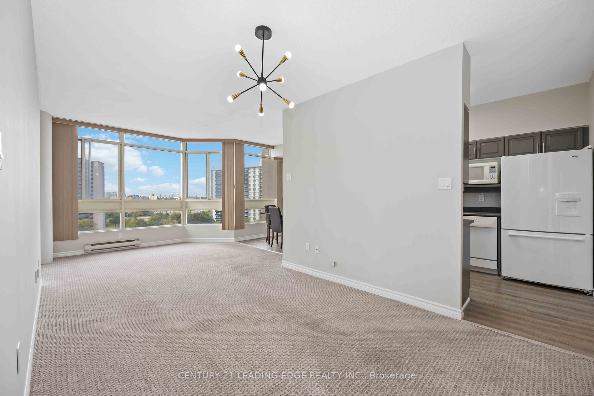 3233 Eglinton Ave E, #1001