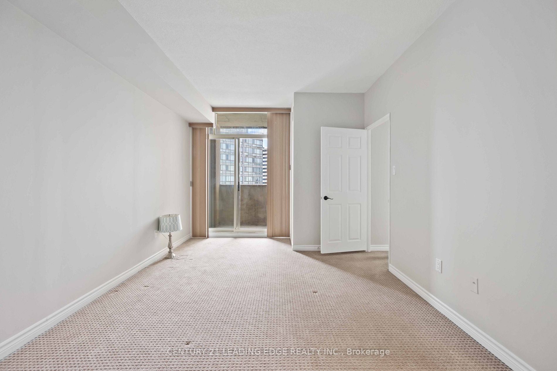 3233 Eglinton Ave E, #1001