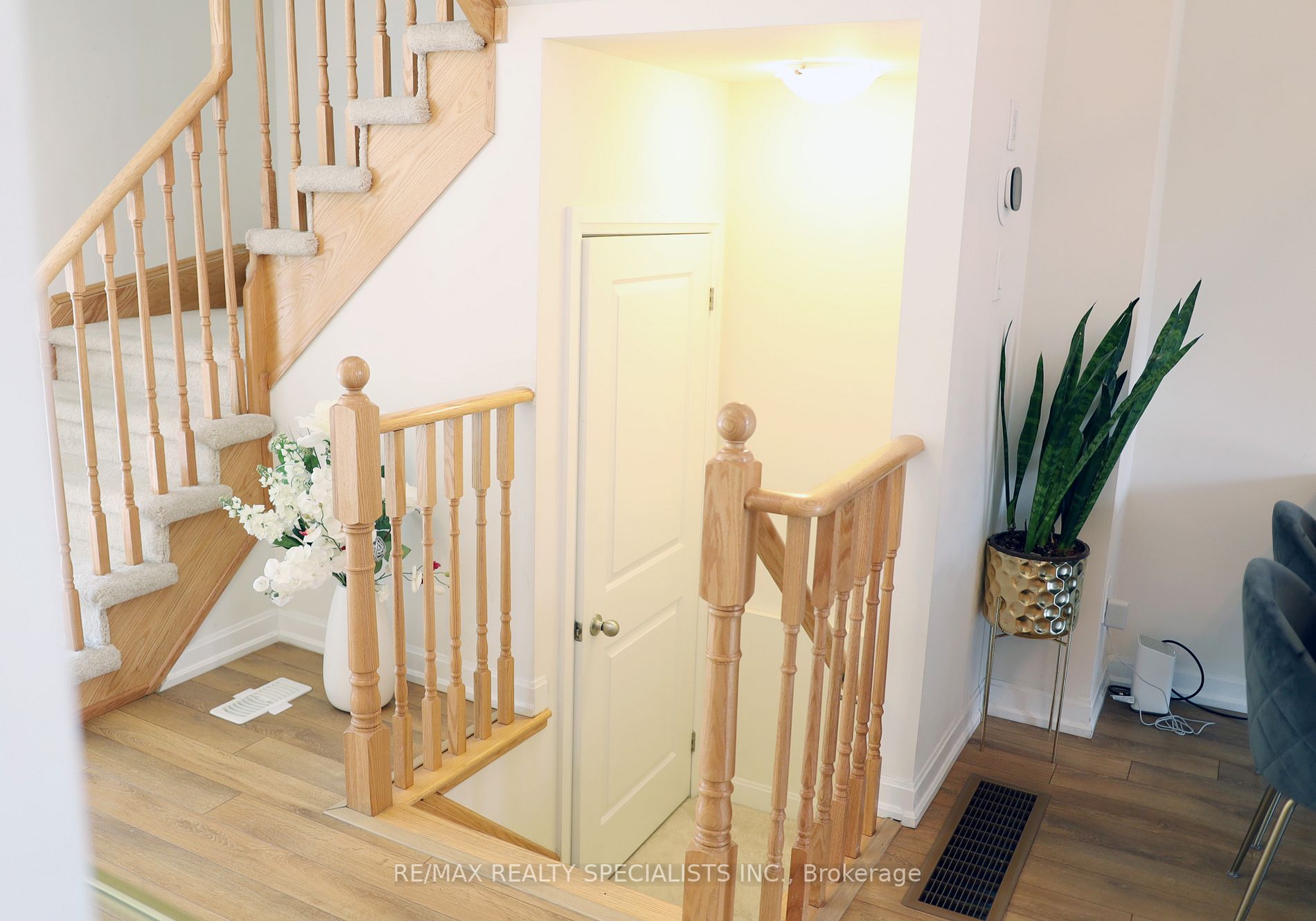 84 Longshore Way