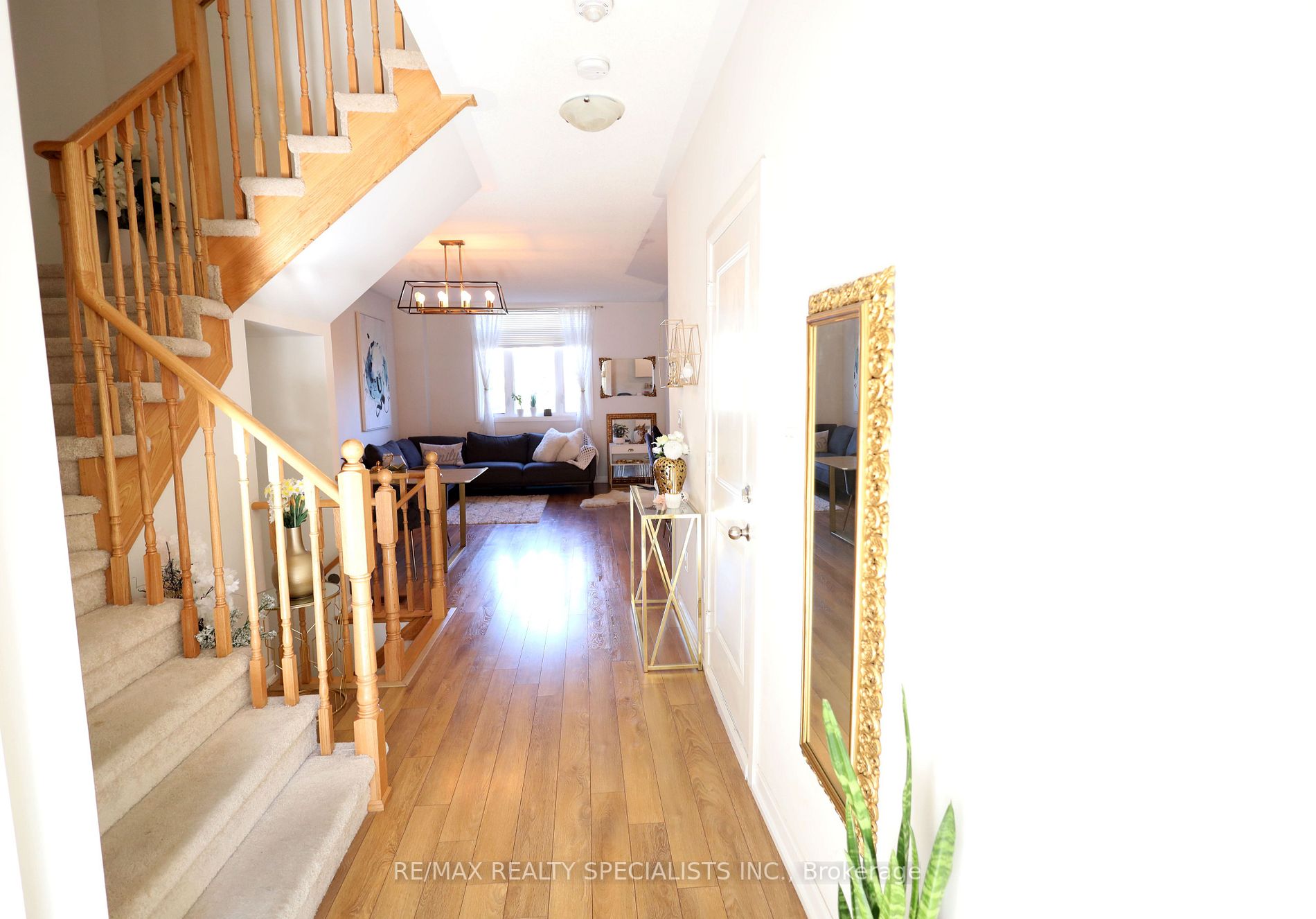 84 Longshore Way