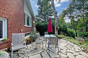 46 Meldazy Dr