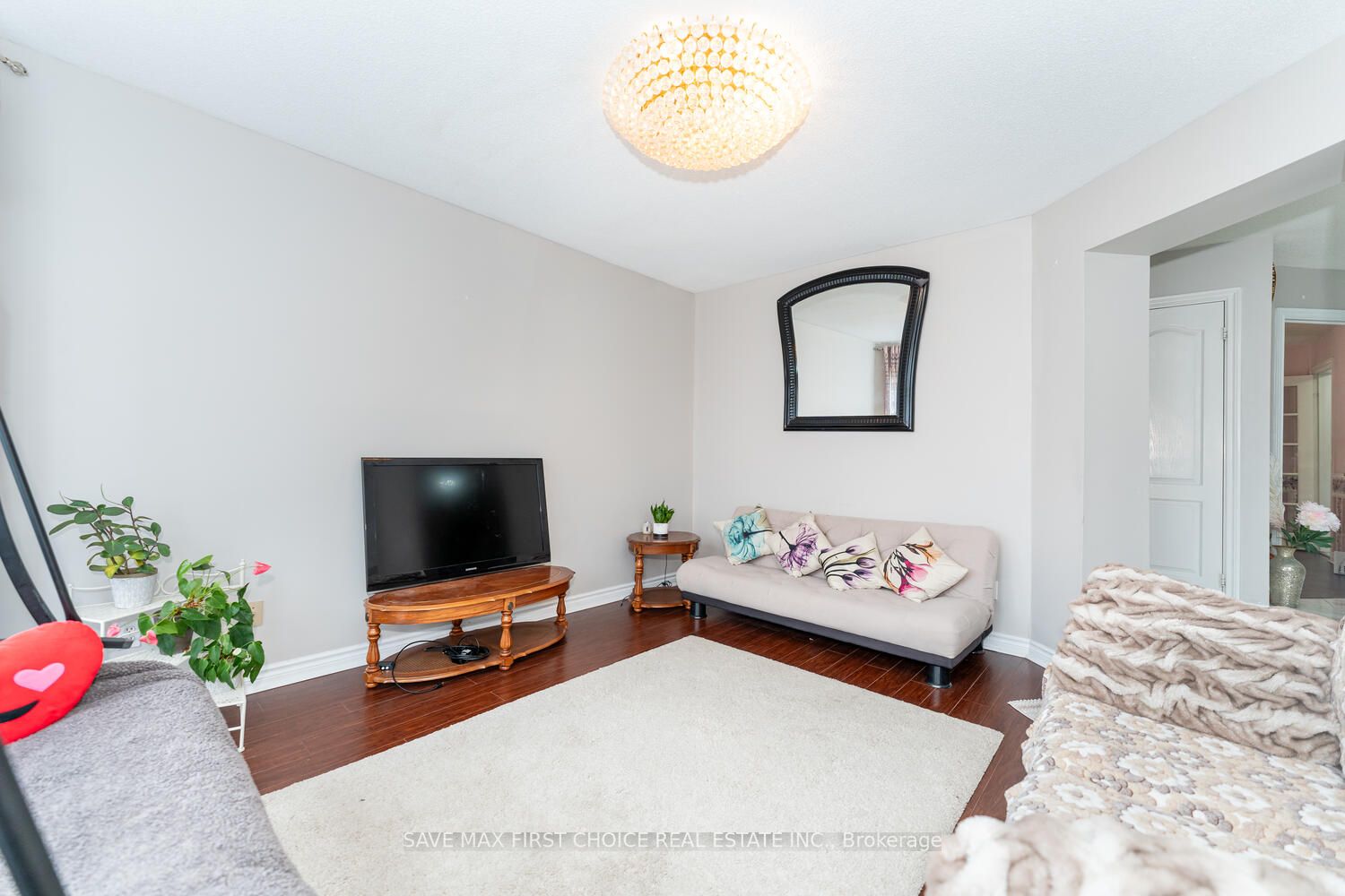 108 Wilce Dr
