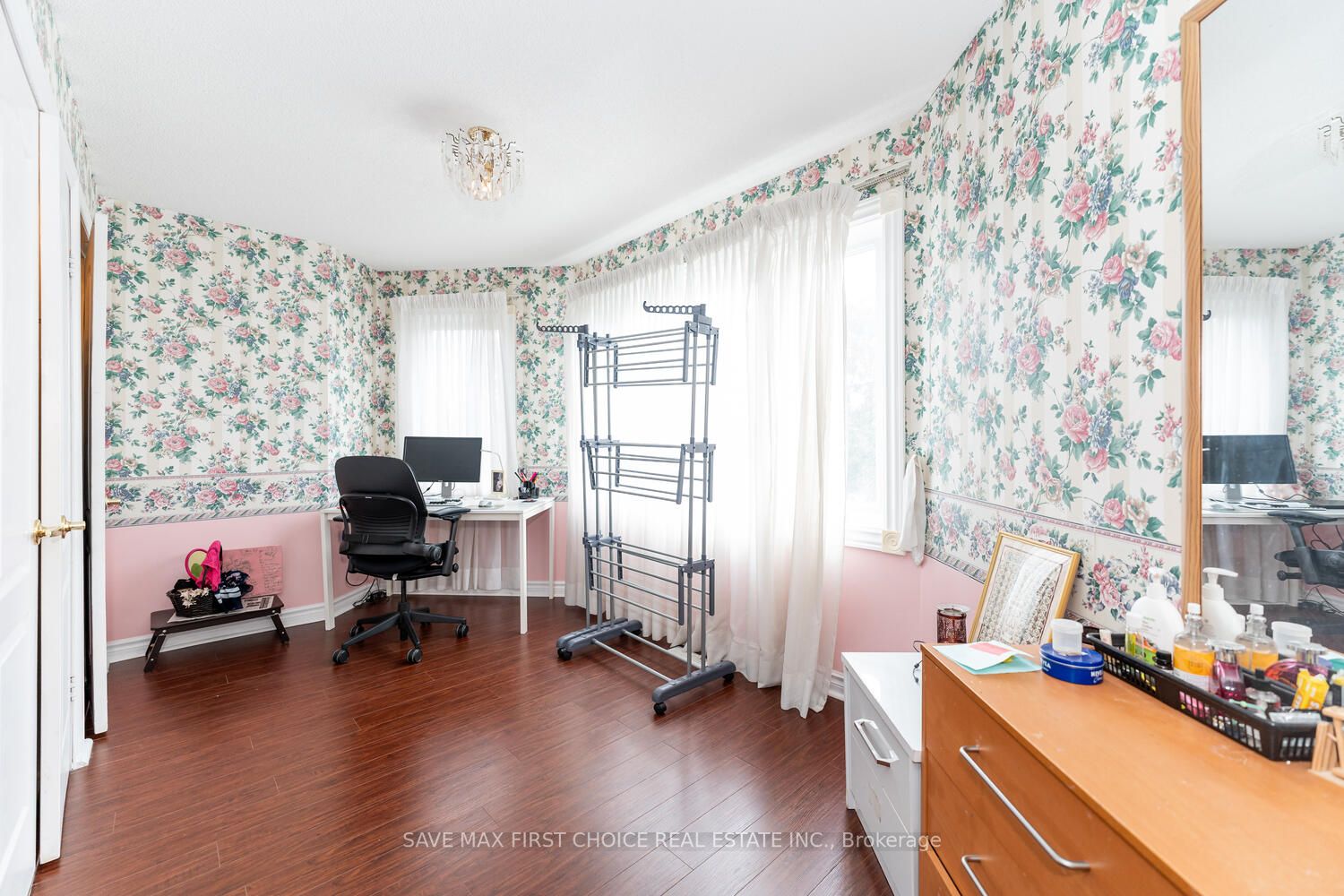 108 Wilce Dr