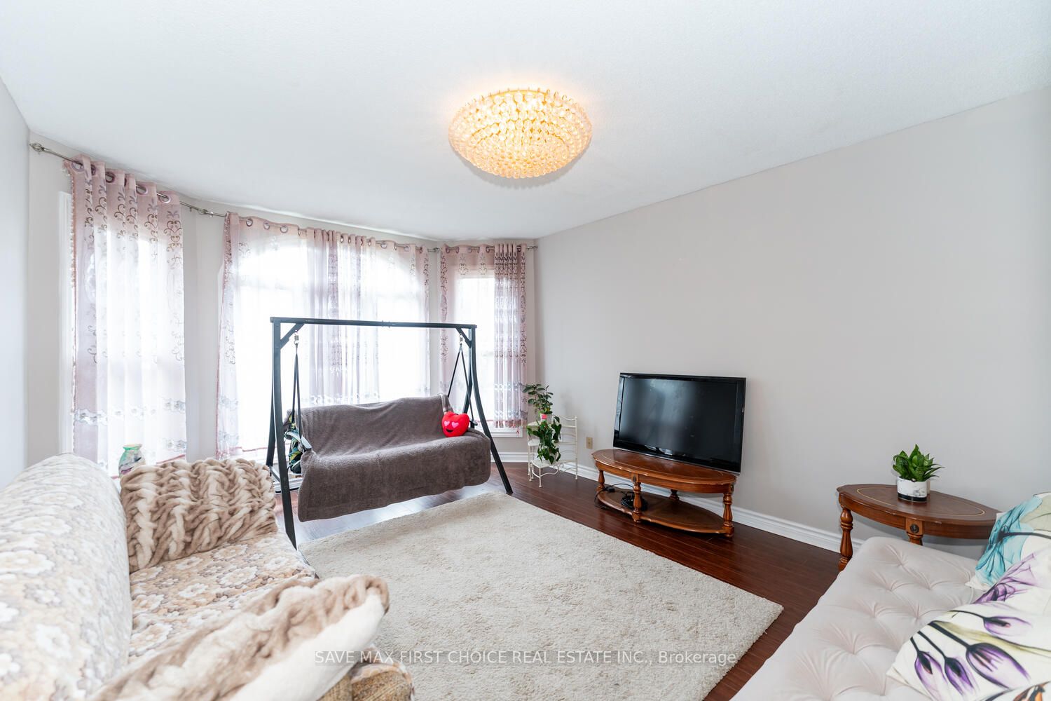 108 Wilce Dr